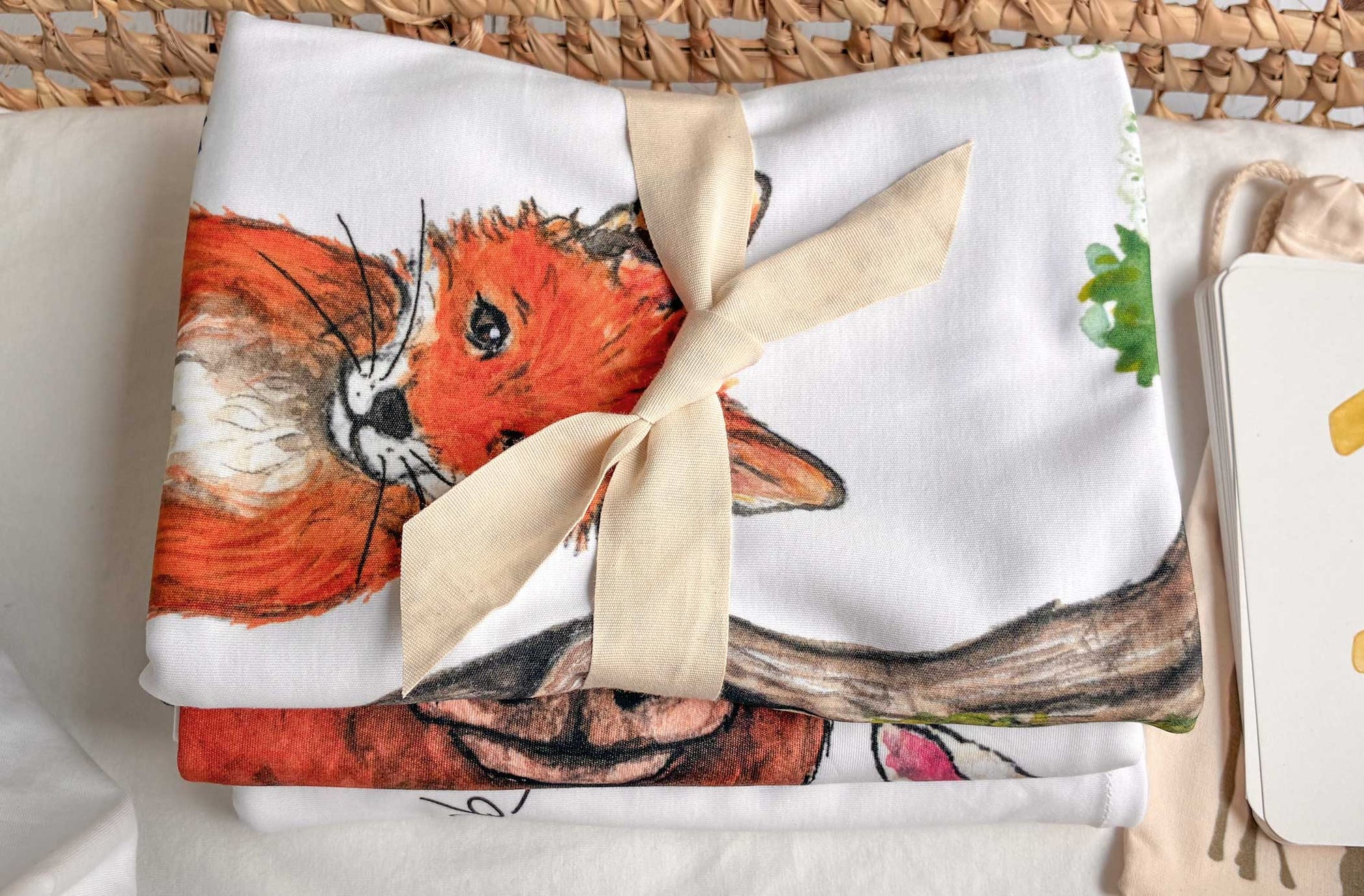 Suan, Woodland Friends Blanket & Accessories Baby Gift Box (Rose) Fiadh&Finn