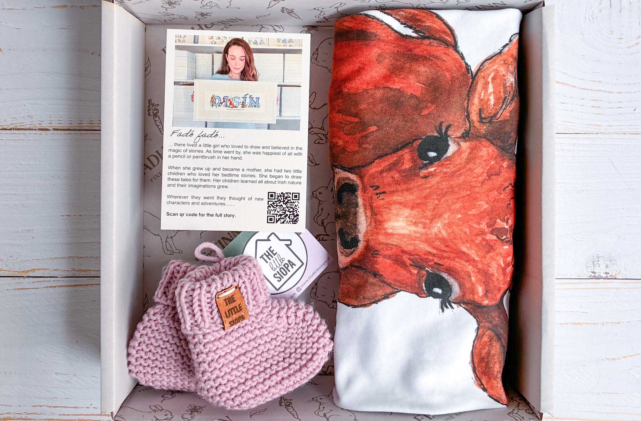 Suan, Farm Gate Organic Baby Blanket & Accessories Gift Box (Rose) Fiadh&Finn