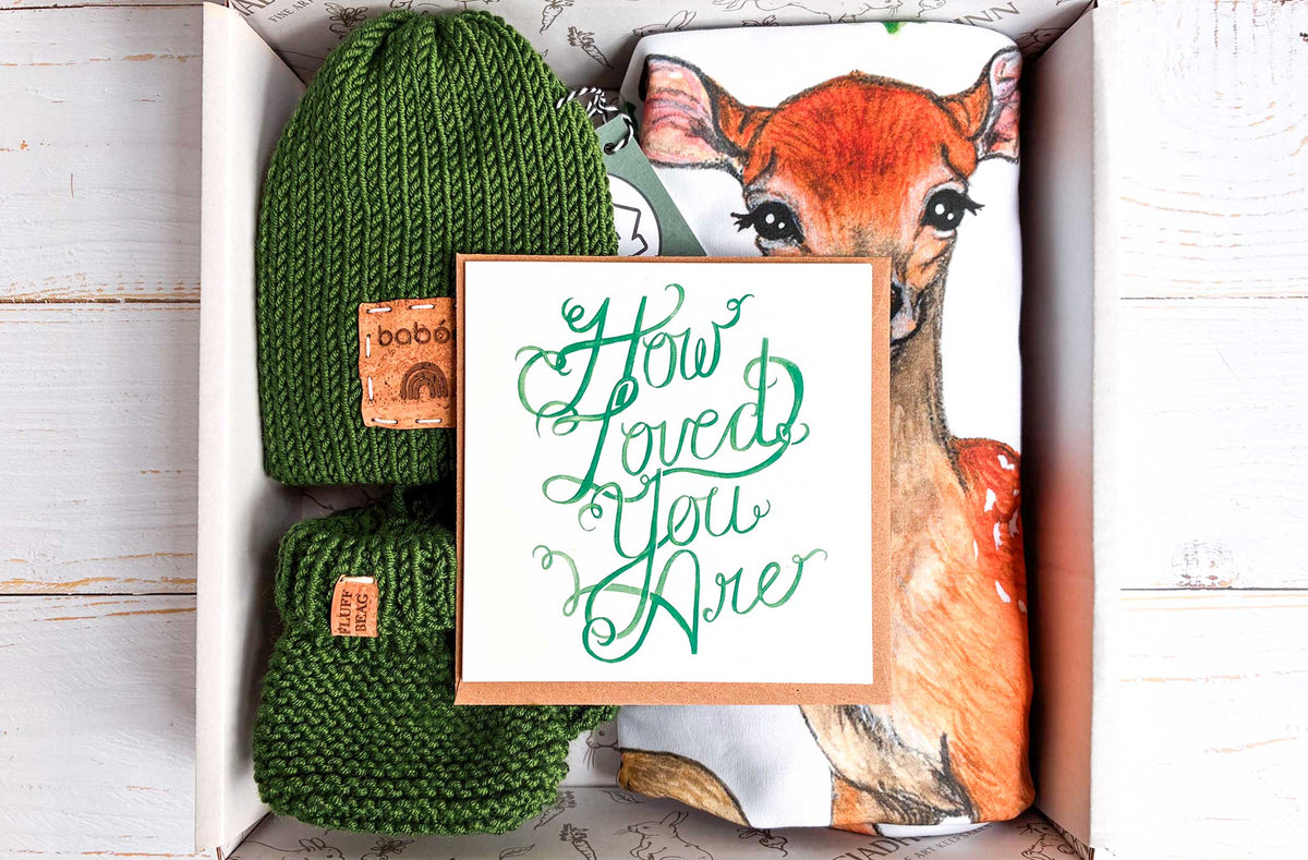 Suan, Woodland Friends Blanket & Accessories Baby Gift Box (Forest) Fiadh&Finn